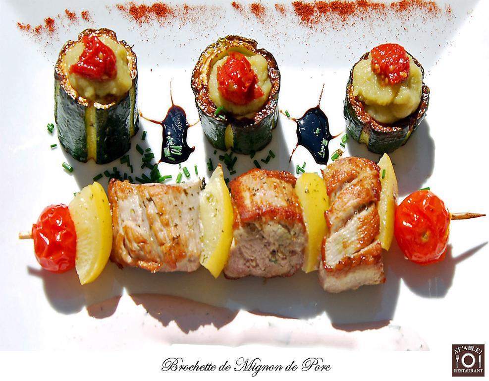 Logis Hotel Restaurant La Boule D'Or Шинон Екстер'єр фото