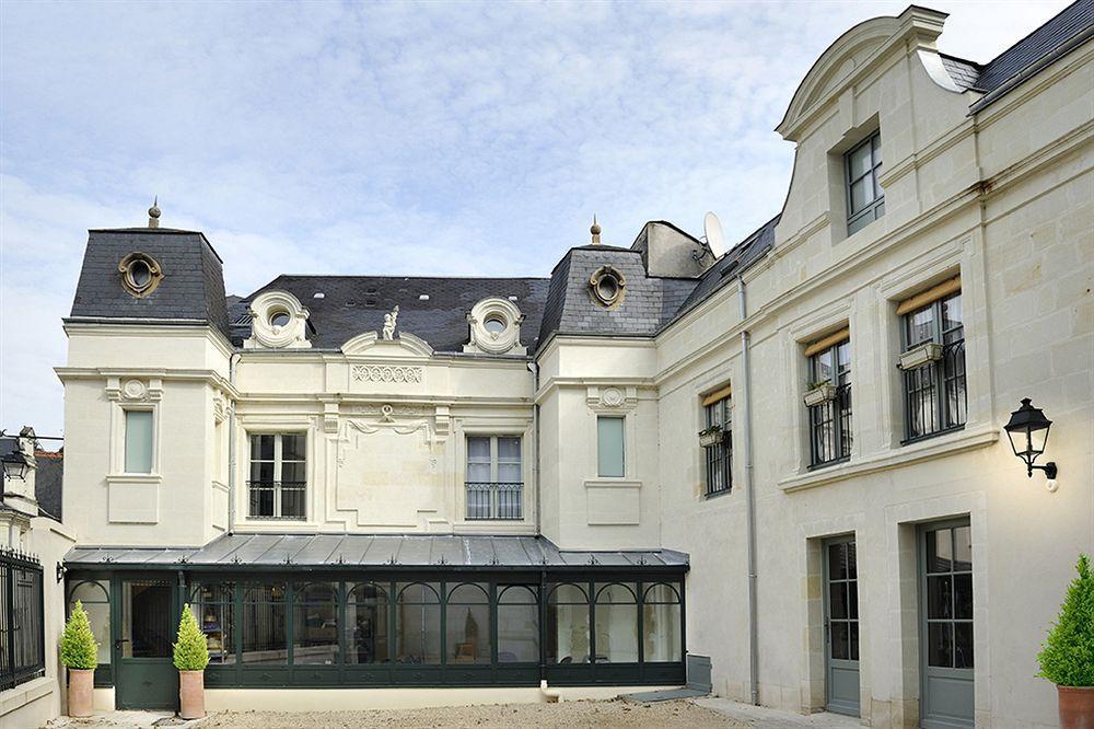 Logis Hotel Restaurant La Boule D'Or Шинон Екстер'єр фото
