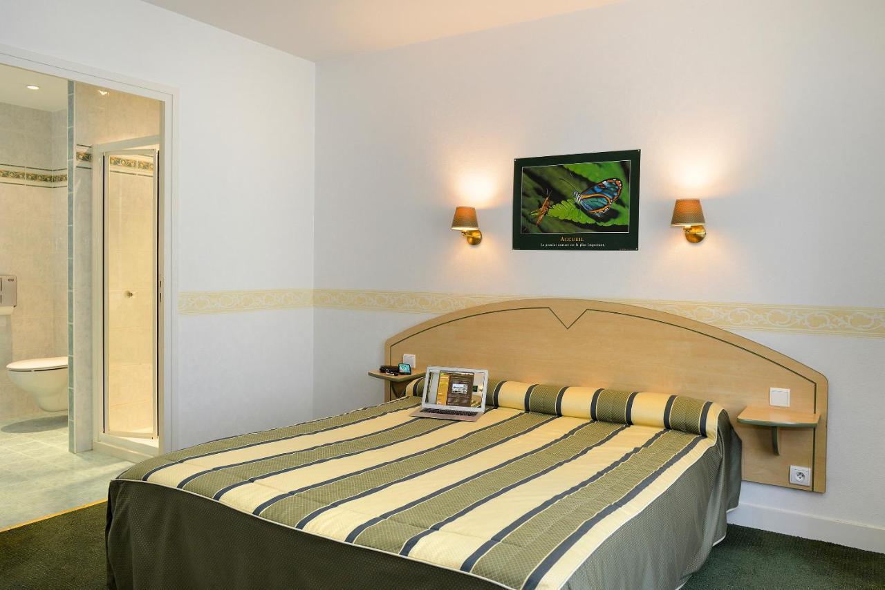 Logis Hotel Restaurant La Boule D'Or Шинон Екстер'єр фото